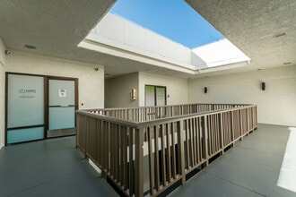 501 W Channel Islands Blvd, Port Hueneme, CA à louer Photo intérieure– Image 1 sur 13