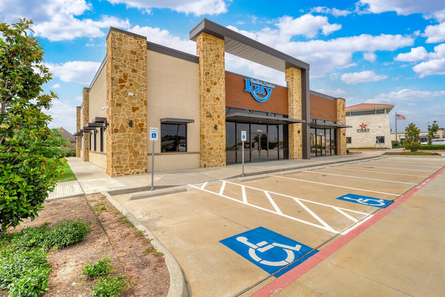 23615 FM 1093 Rd, Richmond, TX à louer - Photo de l’immeuble – Image 3 sur 11