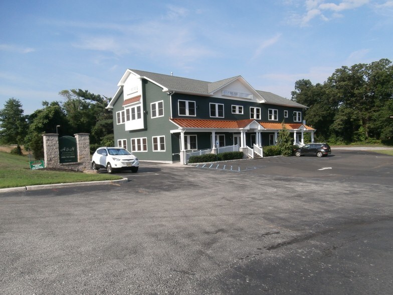 1044 S Route 73, Berlin, NJ à louer - Photo de l’immeuble – Image 1 sur 11