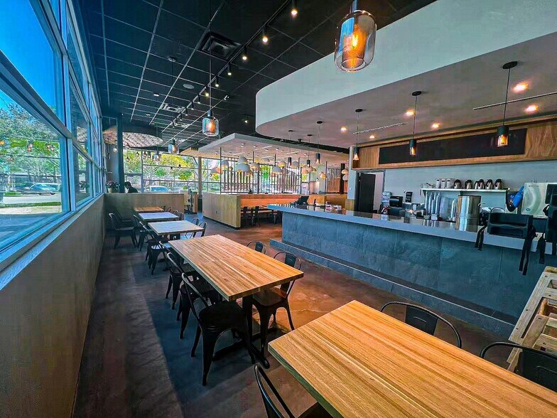 11805-11921 Westheimer Rd, Houston, TX à louer - Photo intérieure – Image 2 sur 5