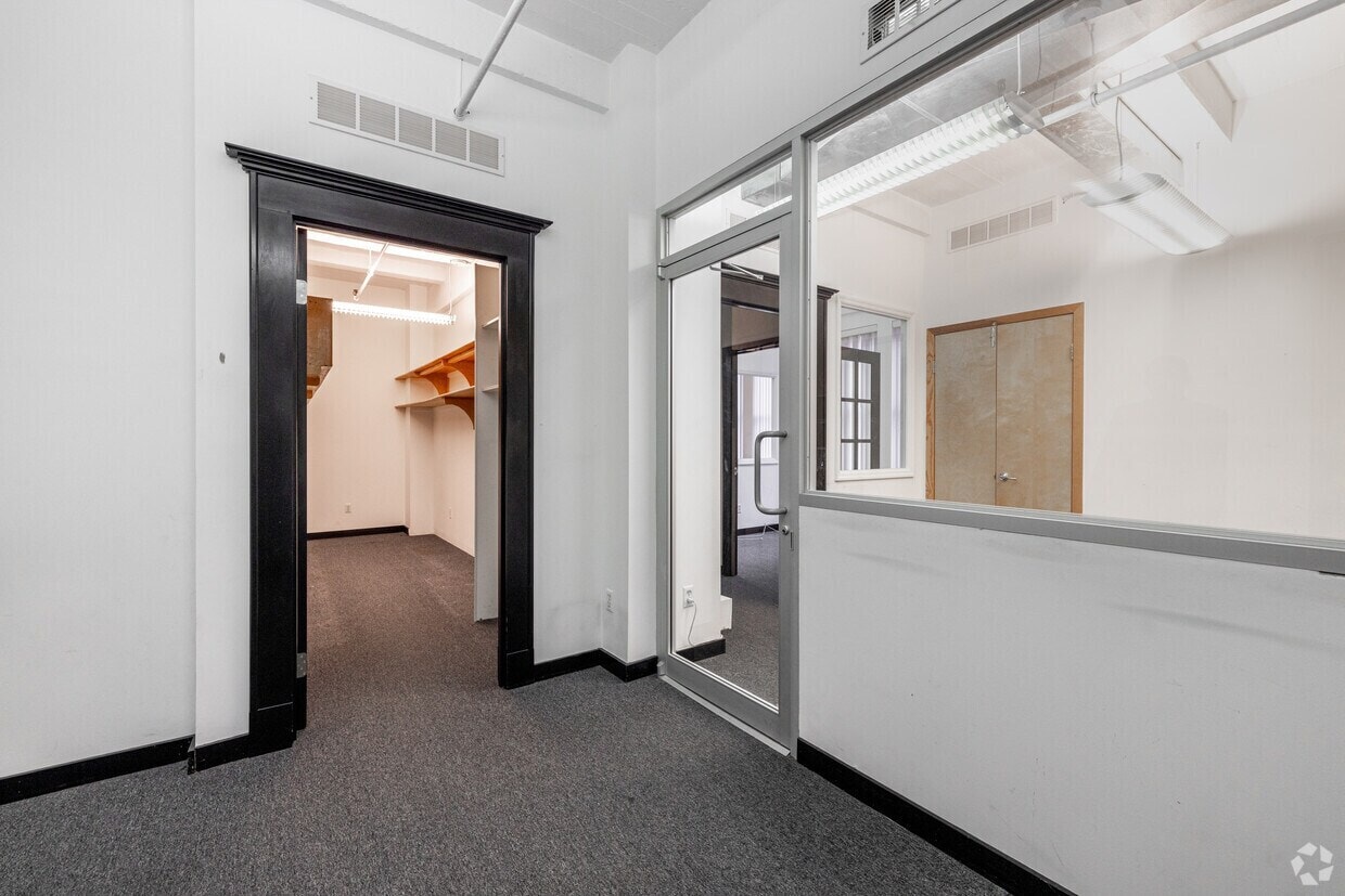 94-104 Lafayette St, New York, NY à louer Photo intérieure– Image 1 sur 3