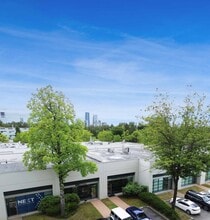 8541 Commerce Crt, Burnaby, BC à louer Photo de l’immeuble– Image 1 sur 6