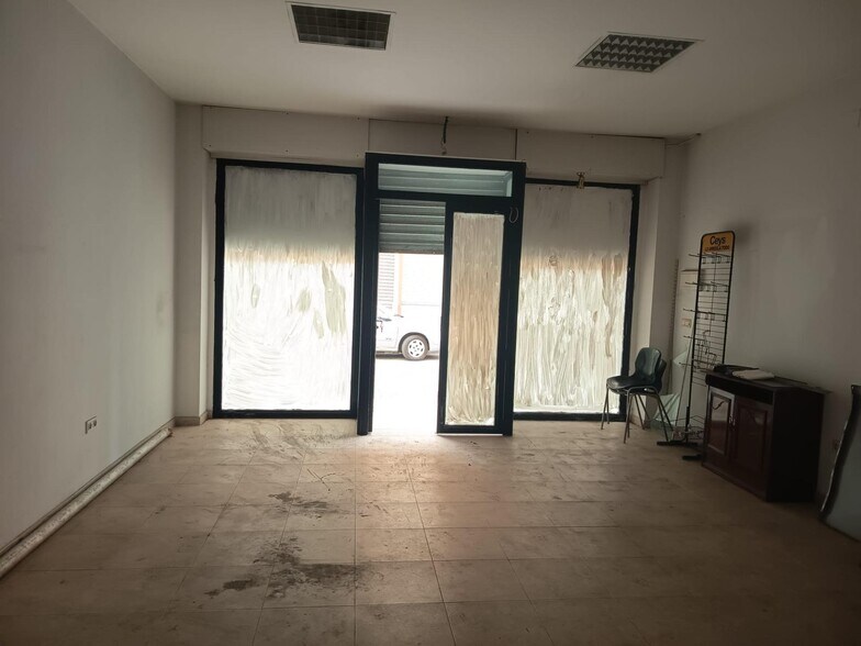 Local commercial dans Córdoba, Córdoba à vendre - Photo intérieure – Image 2 sur 8
