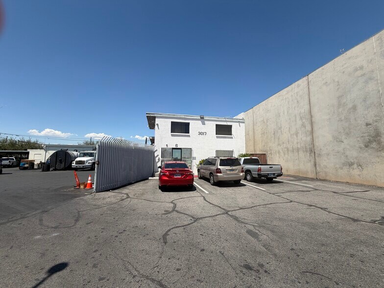 3017 Sheridan St, Las Vegas, NV à louer - Photo de l’immeuble – Image 2 sur 20