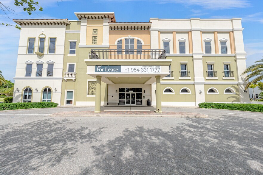 4848 Coconut Creek Pky, Coconut Creek, FL à louer - Photo de l’immeuble – Image 3 sur 44