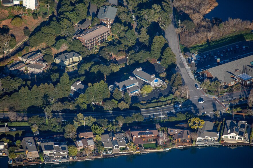 1120 Mar West St, Tiburon, CA à vendre - Photo de l’immeuble – Image 2 sur 3