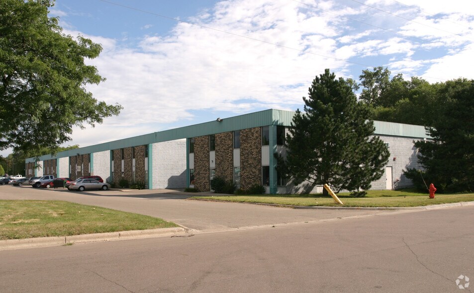 150 W 88th St, Bloomington, MN à louer - Photo de l’immeuble – Image 2 sur 14