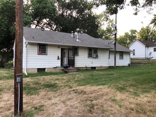 211 Sherman St, Wayne, NE à vendre - Photo de l’immeuble – Image 3 sur 14