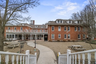 Plus de détails pour 535 Williamson Rd, Meadville, PA - Santé à vendre