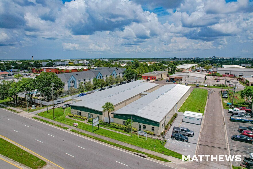 13195 49th St N, Clearwater, FL à vendre - Photo de l’immeuble – Image 2 sur 14