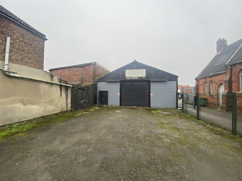 22 Fieldside, Scunthorpe à louer - Photo de l’immeuble – Image 1 sur 7
