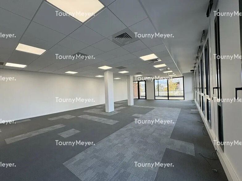 Bureau dans Toulouse à louer - Photo de l’immeuble – Image 3 sur 8