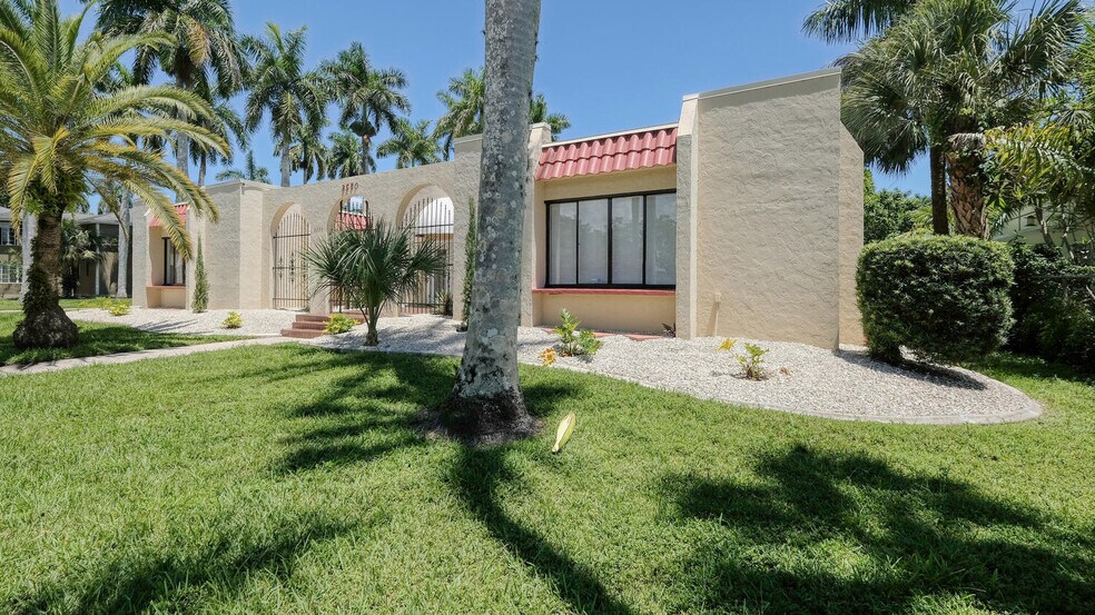 2548-2550 First St, Fort Myers, FL à louer - Photo de l’immeuble – Image 2 sur 35