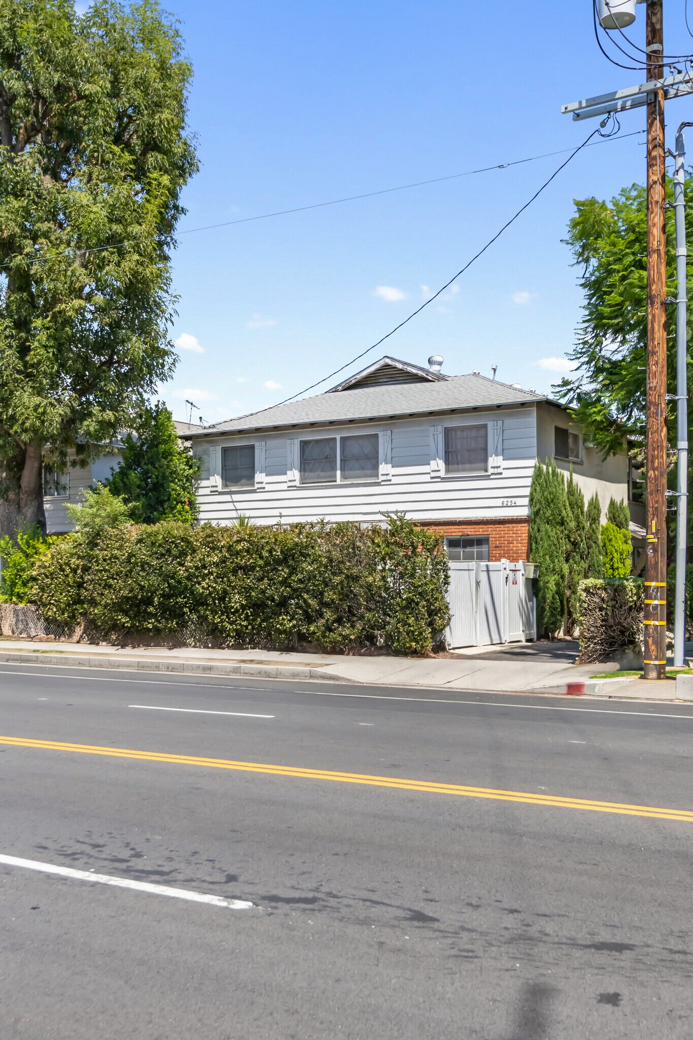 6254 Whitsett Ave, North Hollywood, CA à vendre Photo de l’immeuble– Image 1 sur 18