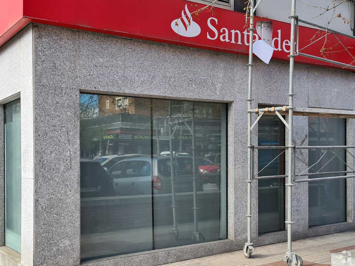 Bureaux/Local commercial dans Alcorcón, Madrid à louer Photo intérieure– Image 1 sur 8
