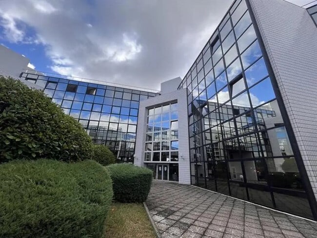 Plus de détails pour 5 Avenue Albert Durand, Blagnac - Bureau à vendre
