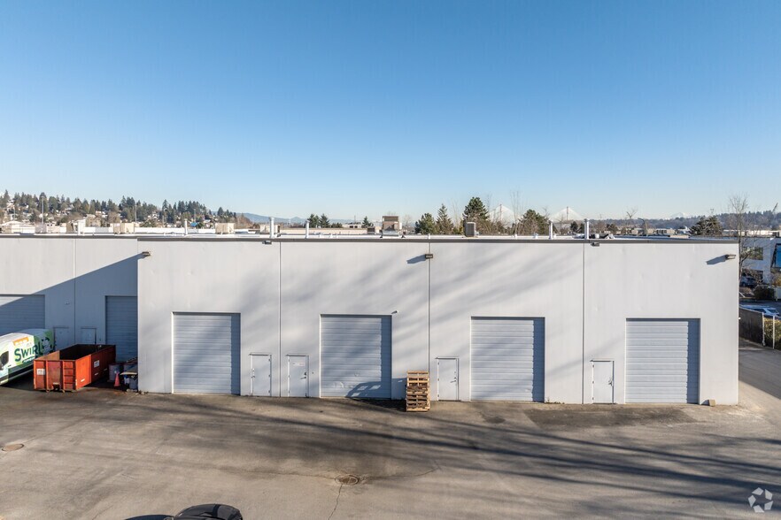 1301 Ketch Ct, Coquitlam, BC à vendre - Photo de l’immeuble – Image 2 sur 6