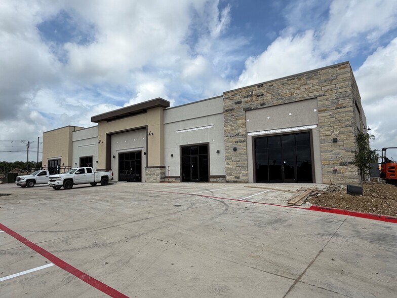 1012 Municipal Dr, Leander, TX à vendre - Photo de l’immeuble – Image 2 sur 5