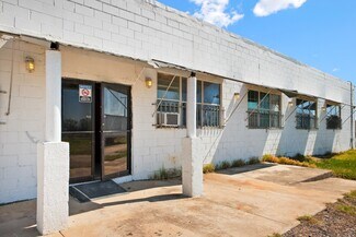 Plus de détails pour 5075 Highway 21, San Marcos, TX - Industriel/Logistique à vendre