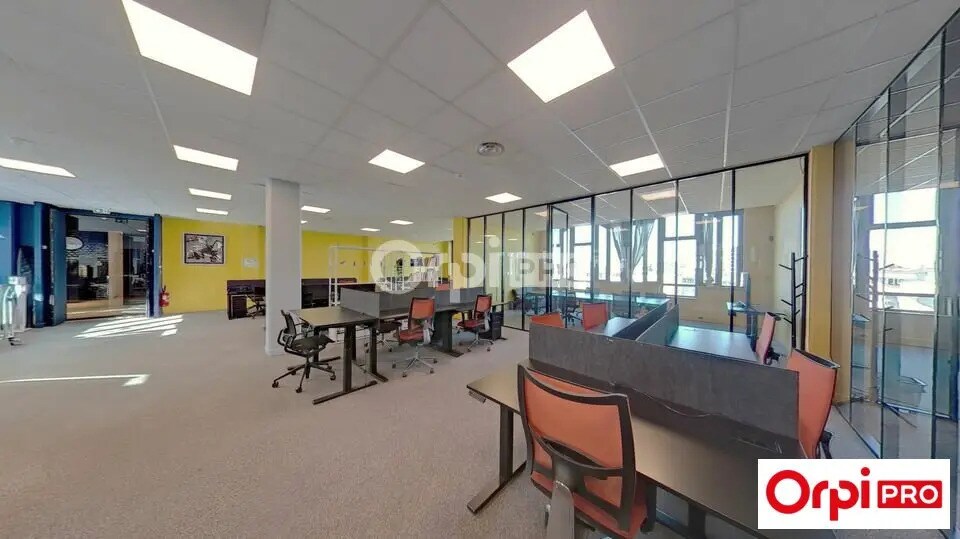 Bureau dans Lille à louer - Photo intérieure – Image 2 sur 4