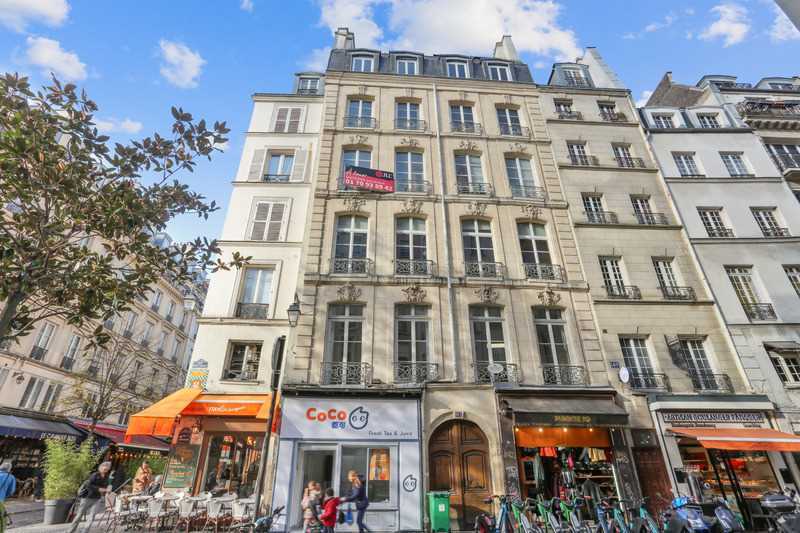 147 Rue Saint-Martin, Paris à louer - Photo de l’immeuble – Image 3 sur 4