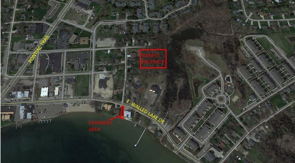 E Walled Lake Dr, Walled Lake, MI à vendre - Photo de l’immeuble – Image 1 sur 1