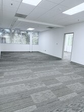 4406 W Linebaugh Ave, Tampa, FL à louer Photo intérieure– Image 1 sur 11