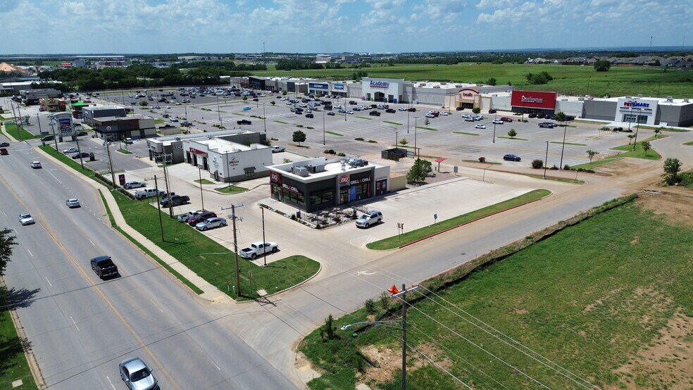 1425 12th Ave NW, Ardmore, OK à louer - Photo de l’immeuble – Image 2 sur 4