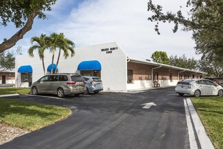 Plus de détails pour 5400 Yahl St, Naples, FL - Industriel/Logistique à louer