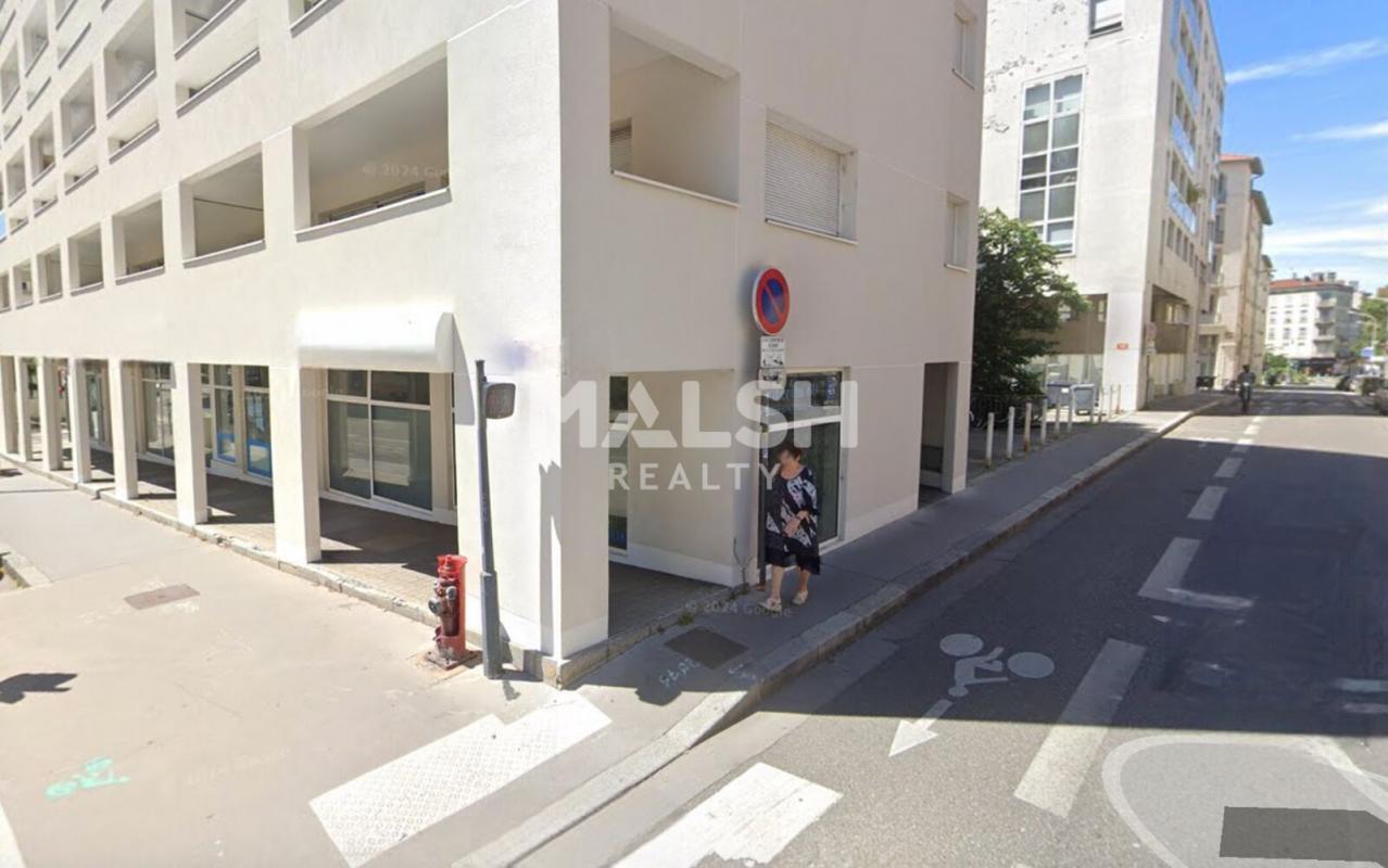 Local commercial dans Lyon à vendre Photo de l’immeuble– Image 1 sur 4