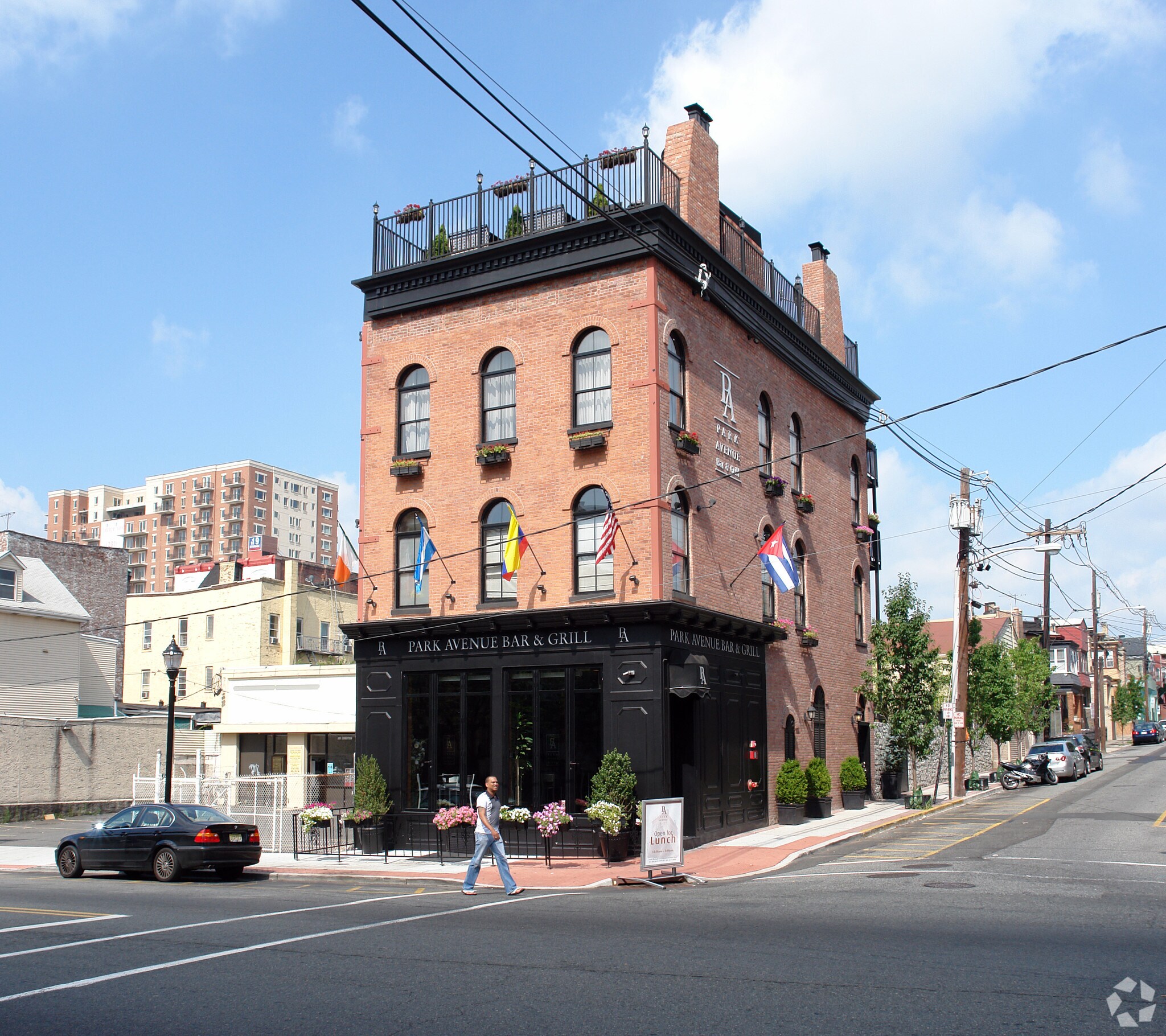 3417 Park Ave, Weehawken, NJ à vendre Photo principale– Image 1 sur 25
