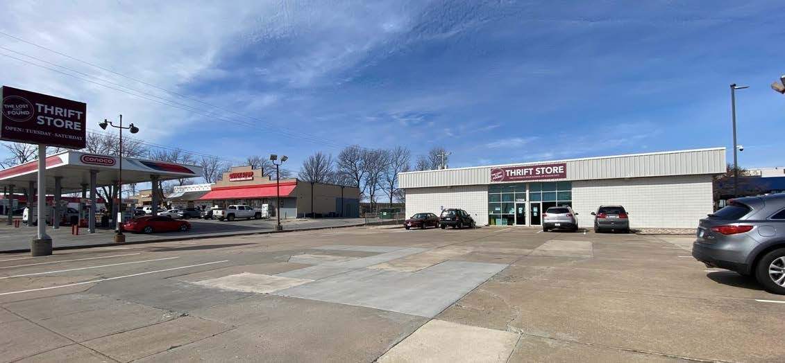 12104 Blue Ridge Blvd, Grandview, MO à louer Photo de l’immeuble– Image 1 sur 6
