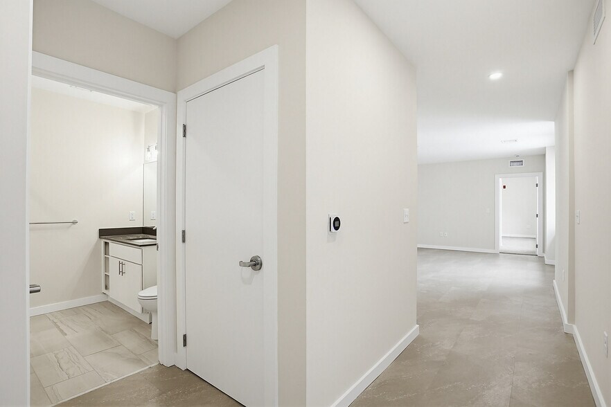 250 College Ave, Lancaster, PA à louer - Photo de l’immeuble – Image 2 sur 47