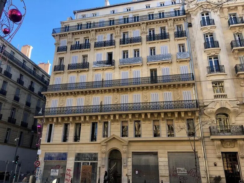Bureau dans Marseille à louer - Photo de l’immeuble – Image 1 sur 14