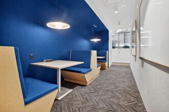 385 Viger Avenue W Humaniti, Montréal, QC à louer Photo intérieure– Image 2 sur 8