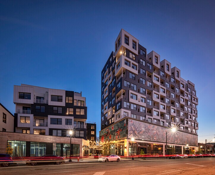 2875 Detroit Ave, Cleveland, OH à louer - Photo de l’immeuble – Image 3 sur 14