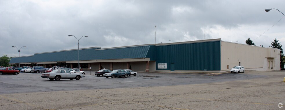 800-824 30th St NE, Canton, OH à louer - Photo principale – Image 1 sur 2