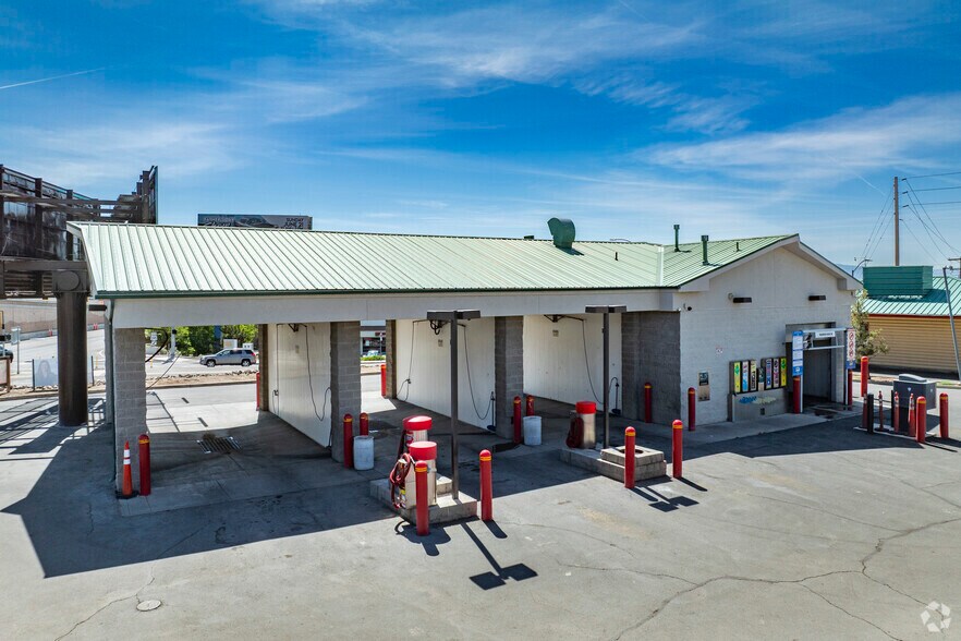 1995 Selmi Dr, Reno, NV à louer - Photo de l’immeuble – Image 3 sur 5