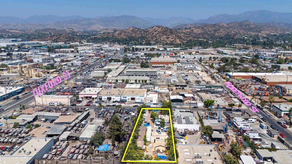 8909 Norris Ave, Sun Valley, CA à louer - Photo de l’immeuble – Image 2 sur 8