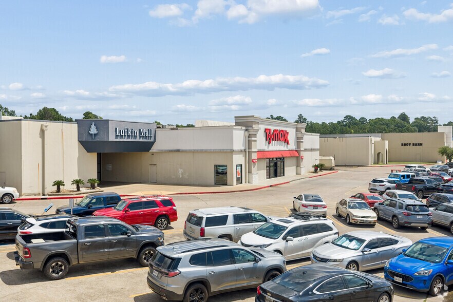 4600 S Medford Dr, Lufkin, TX à vendre - Photo de l’immeuble – Image 1 sur 23