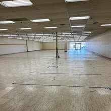 5610-5648 W Skelly Dr, Tulsa, OK à louer Photo intérieure– Image 1 sur 6