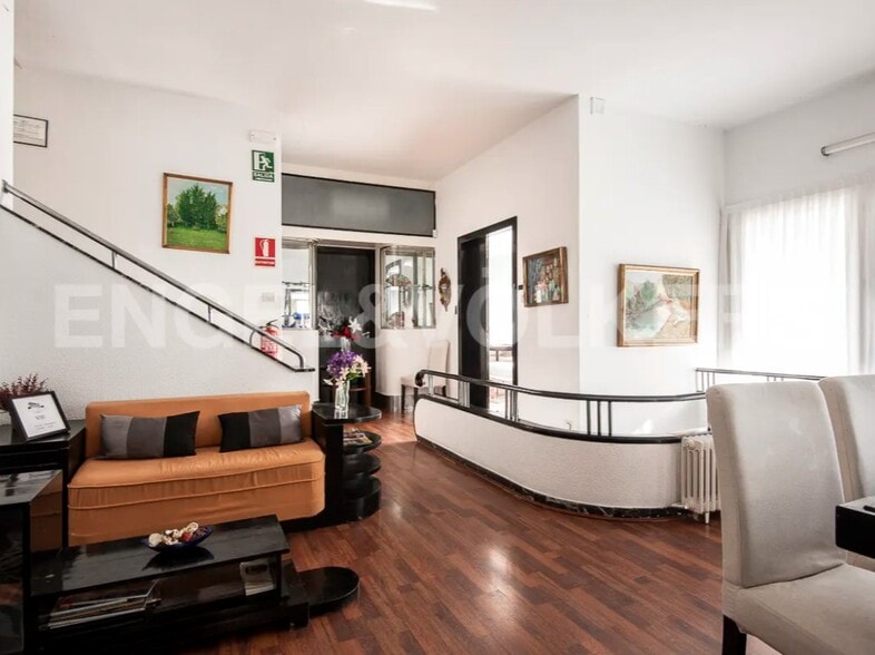 Services hôteliers dans Barcelone, Barcelona à vendre - Photo de l’immeuble – Image 3 sur 9