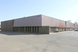 Plus de détails pour 15101 Century Dr, Dearborn, MI - Local d'activités à louer