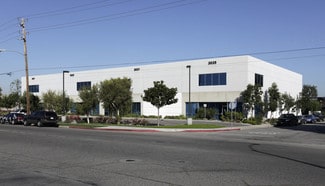 Plus de détails pour 3021-3035 E La Jolla St, Anaheim, CA - Industriel/Logistique à louer