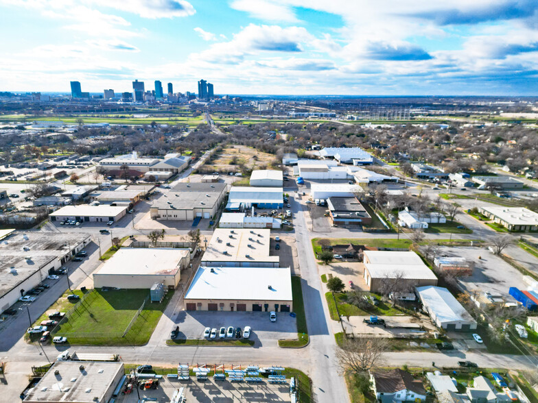 3300 Lawnwood St, Fort Worth, TX à vendre - Photo de l’immeuble – Image 3 sur 25