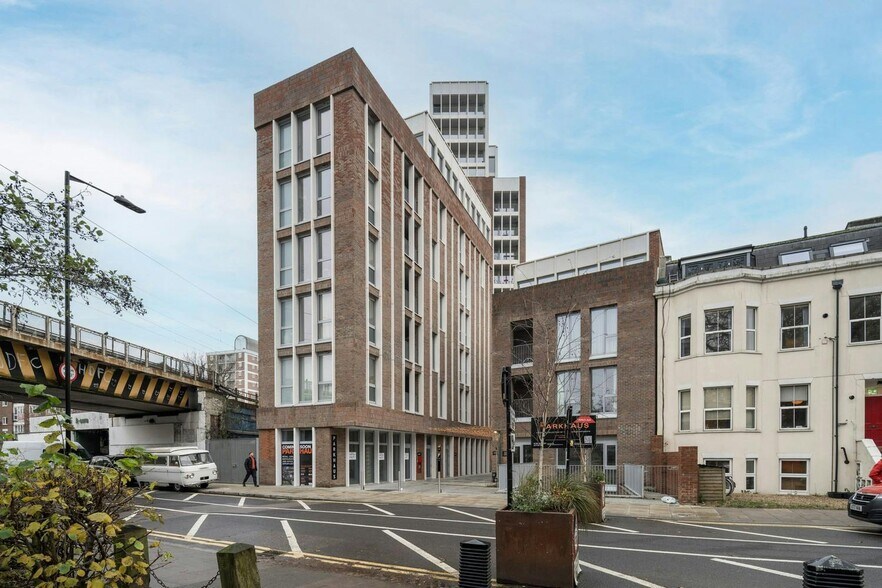 1A Downs Rd, Londres à louer - Photo de l’immeuble – Image 2 sur 10