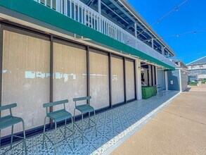1200 W Retta Esplanade, Punta Gorda, FL à louer Photo de l’immeuble– Image 2 sur 3