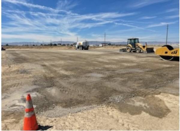 47266 Division st, Lancaster, CA à louer - Photo de l’immeuble – Image 2 sur 12