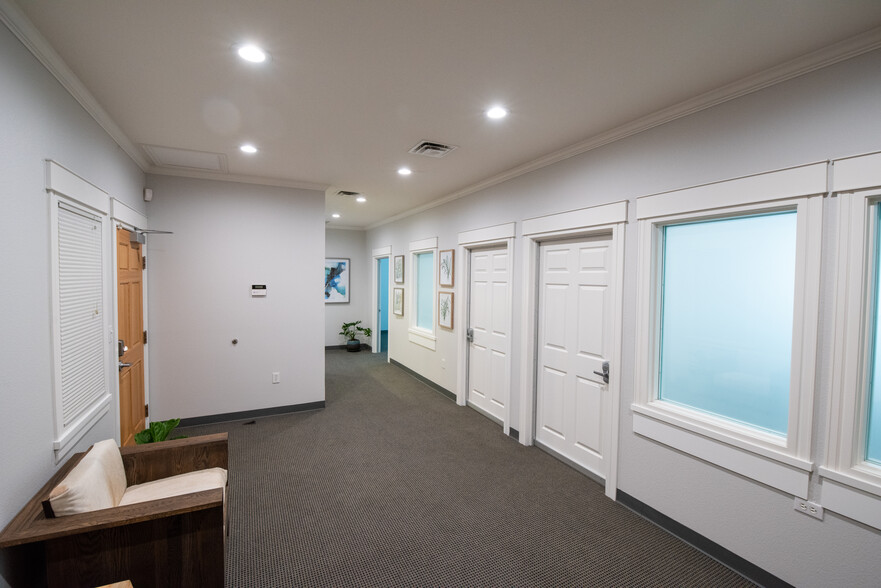 68 Inverness Ln E, Englewood, CO à louer - Photo de l’immeuble – Image 3 sur 12