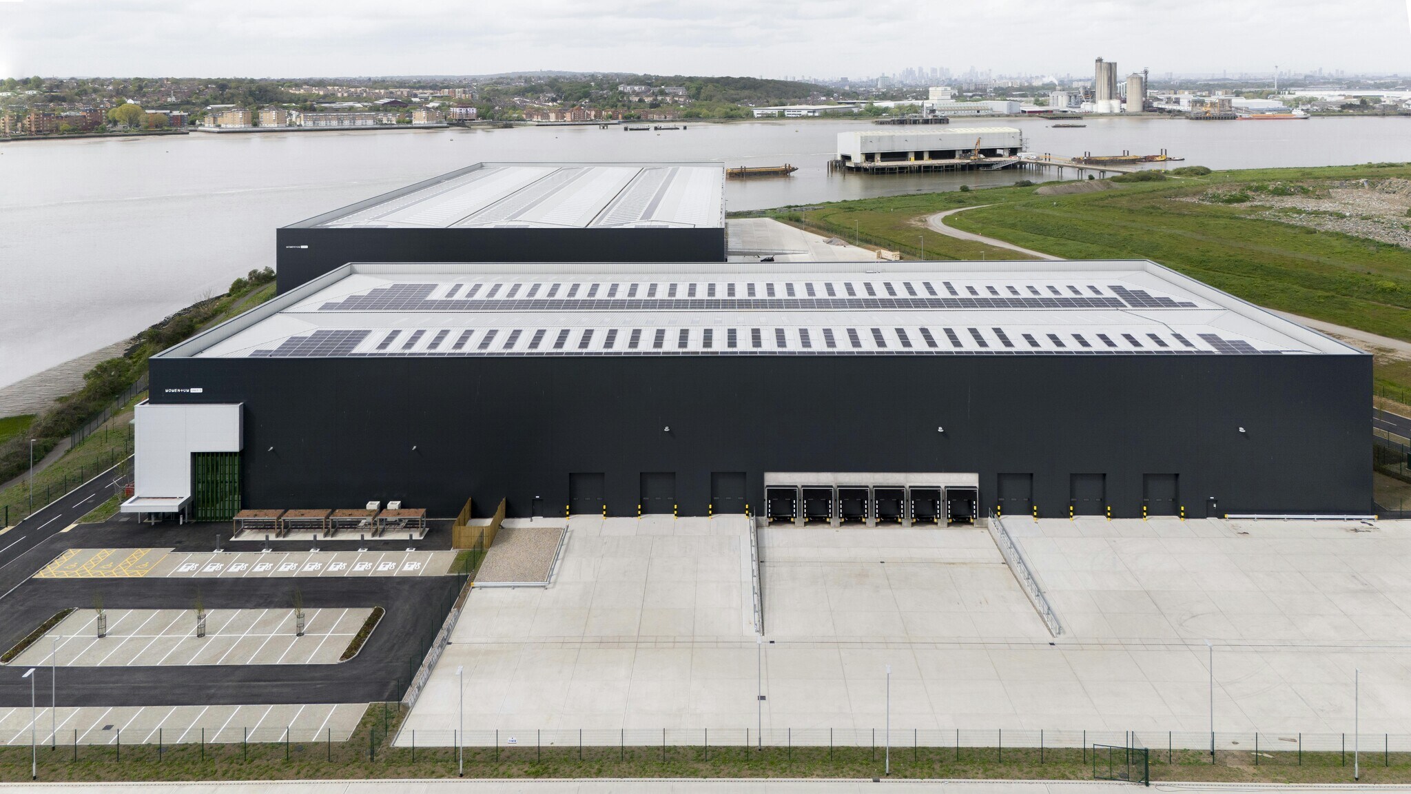 Coldharbour Ln, Rainham à vendre Photo principale– Image 1 sur 10